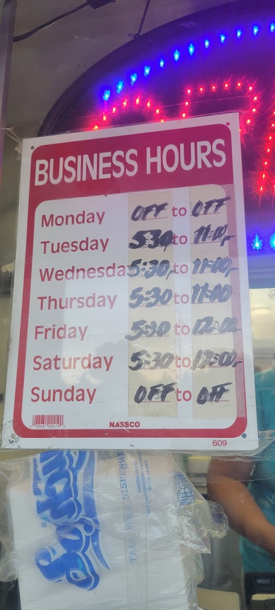 Tacos El Gordo - Photo 6