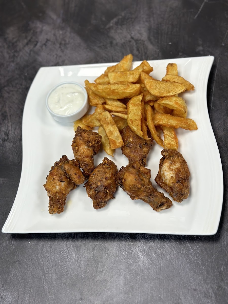 Royal Chippy & Restaurant - Photo 3