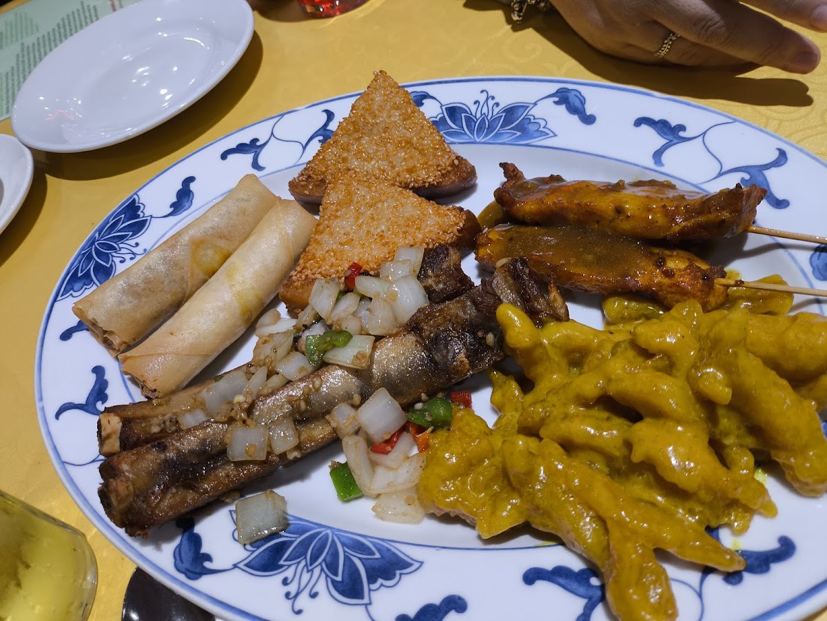 Summer Palace Restaurant - Photo 1