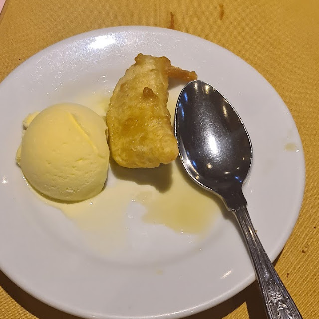 Banana Fritter with Ice Cream
