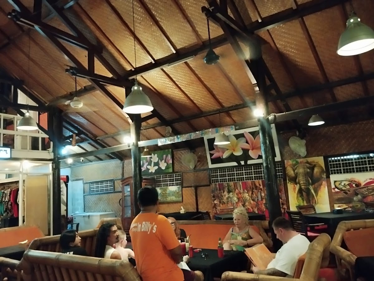 Billys Bar & Restaurant - Photo 5