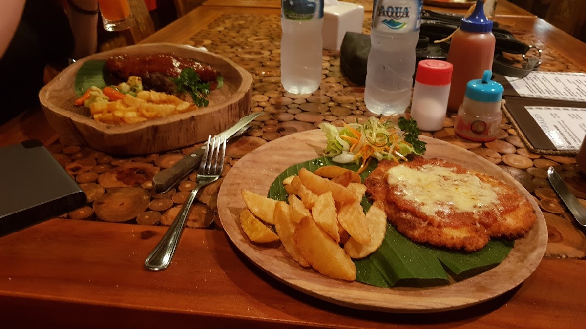Billys Bar & Restaurant - Photo 6