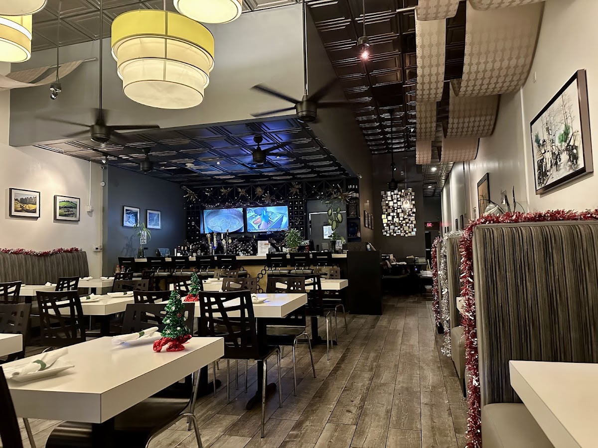 Basilic Vietnamese Grill - Photo 7