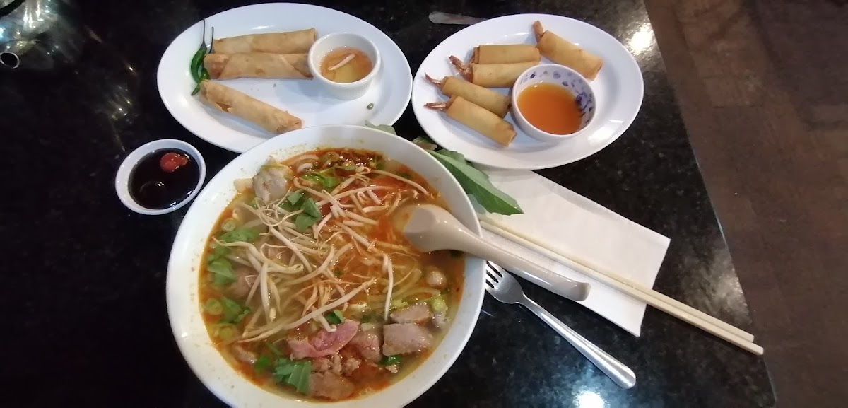 Pho Hoang Restaurant - Photo 4