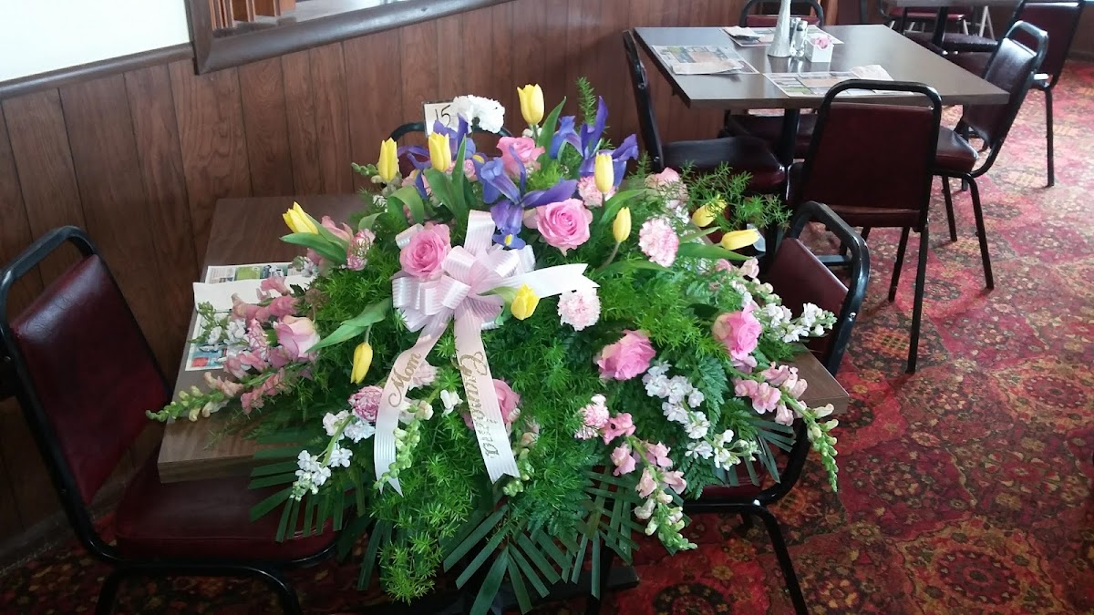 Marly's Restaurant - Photo 5