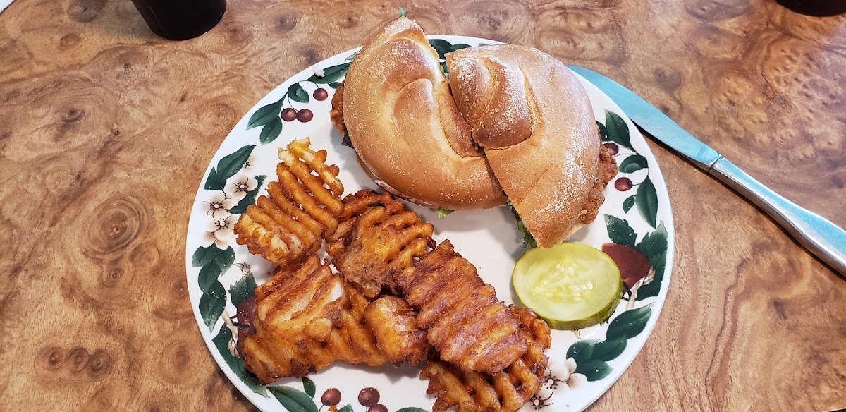 Wings Cafe - Photo 1