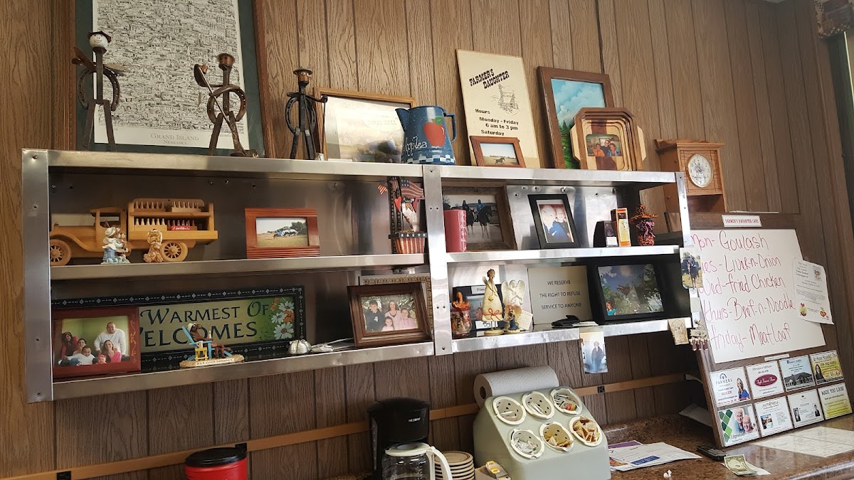 Farmer's Daughter Cafe - Photo 2