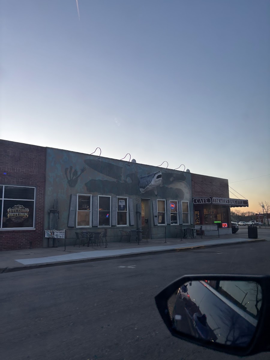 Farmer's Daughter Cafe - Photo 4