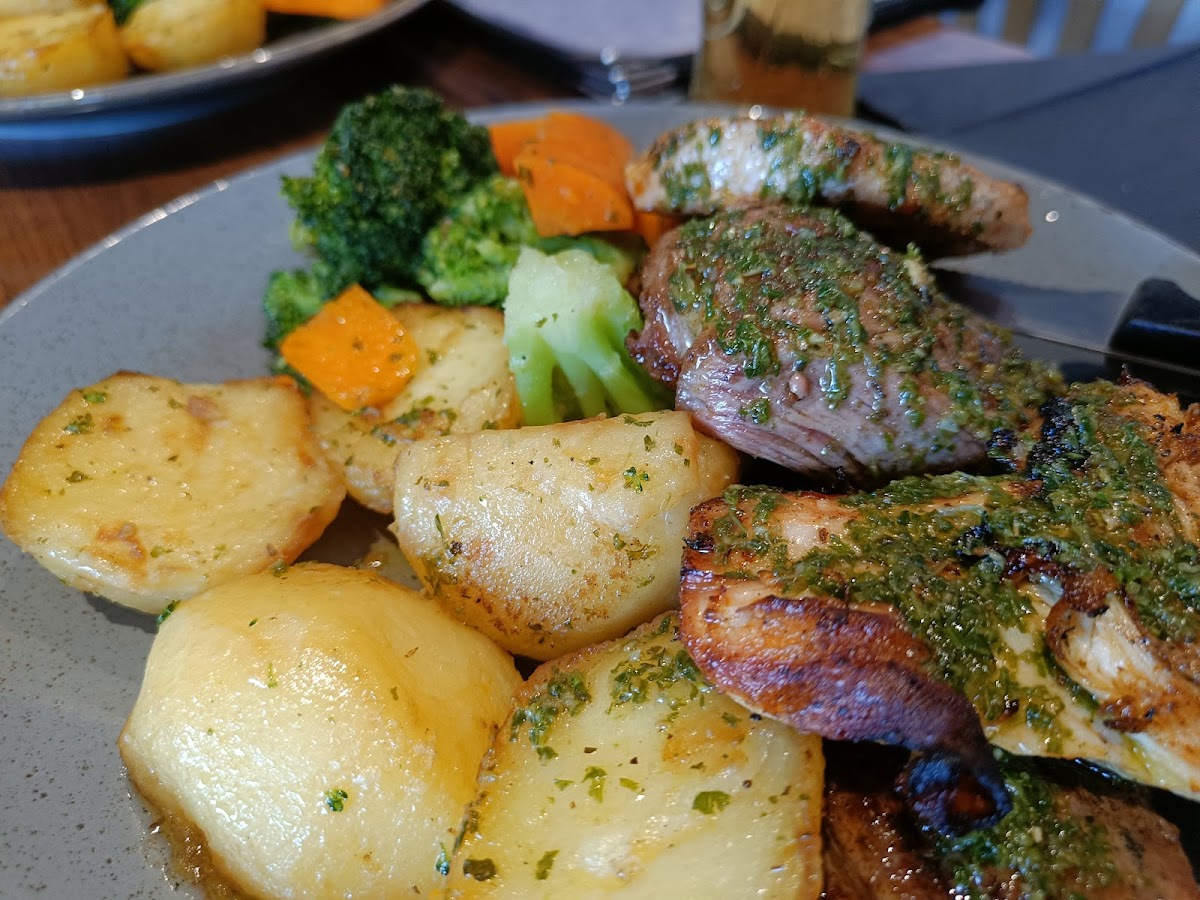 La Fonte Italian Restaurant - Photo 2