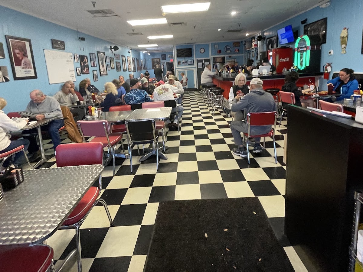 A.M. Cafe - Photo 2