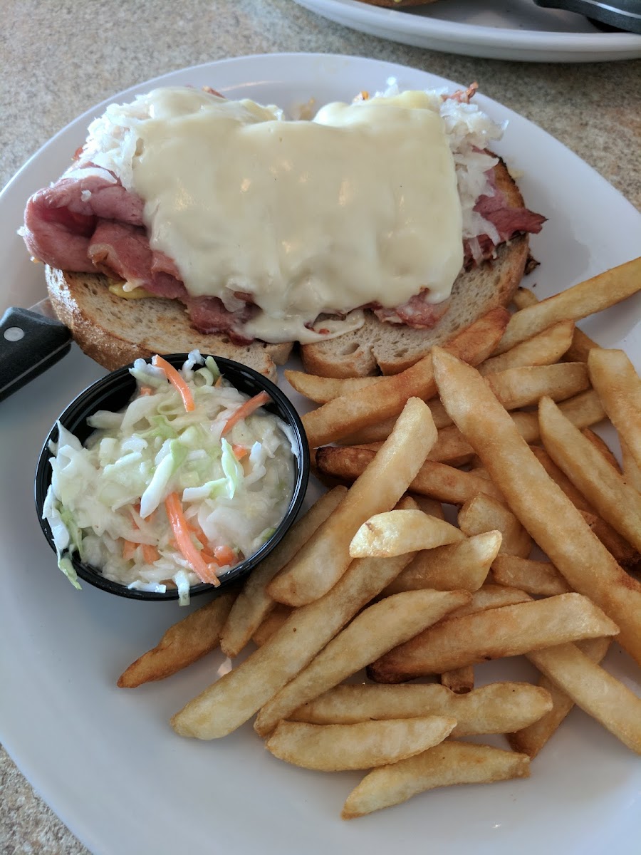 Daily Grill Restaurant - Photo 2