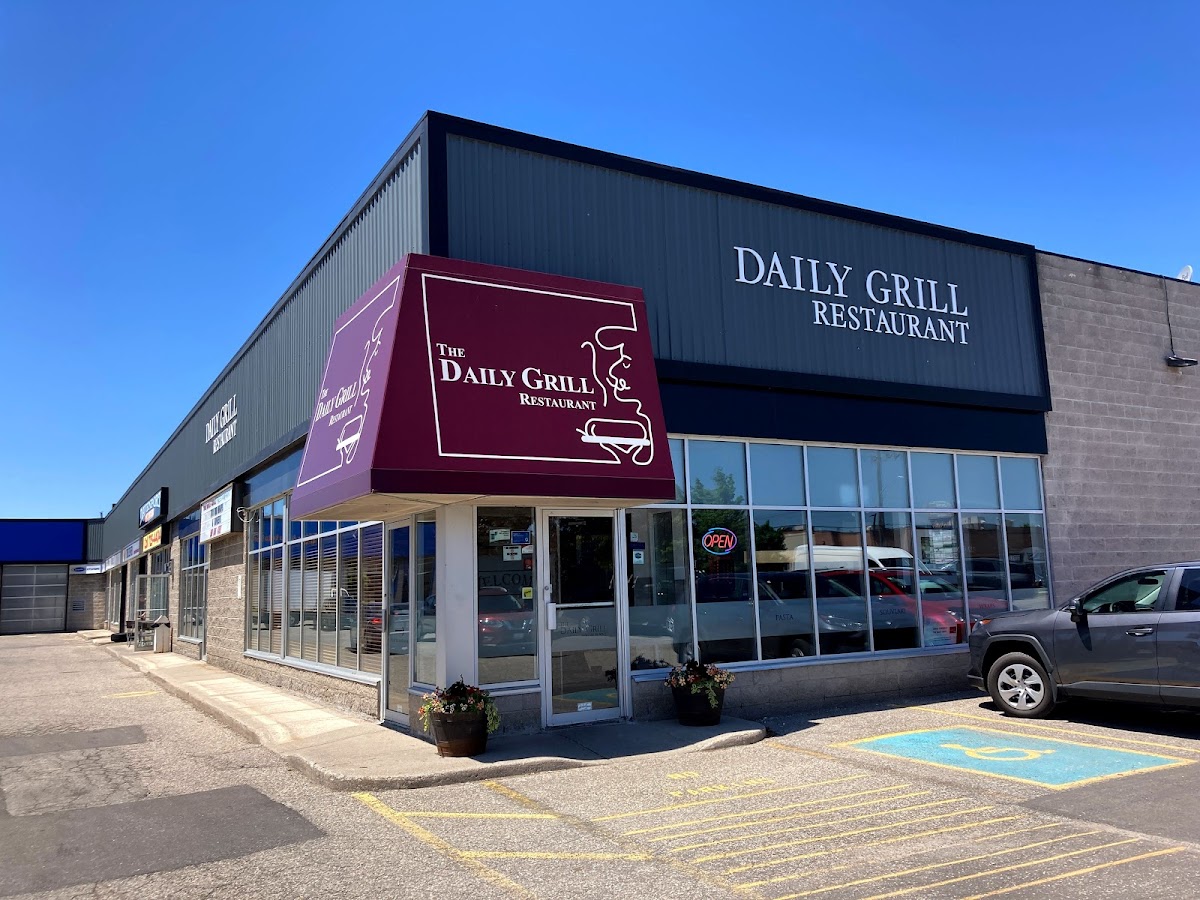 Daily Grill Restaurant - Photo 6