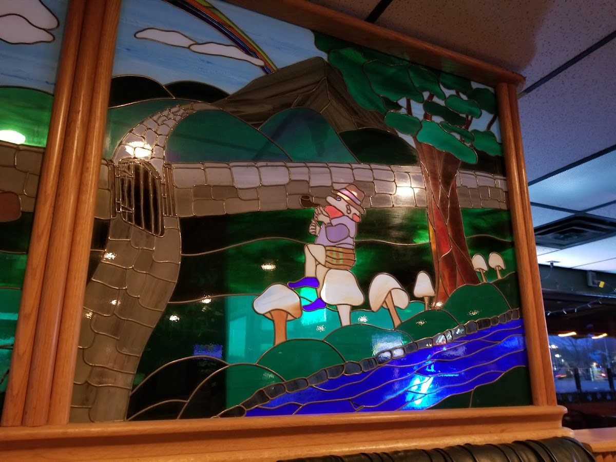 The Leprechaun Inn - Photo 6