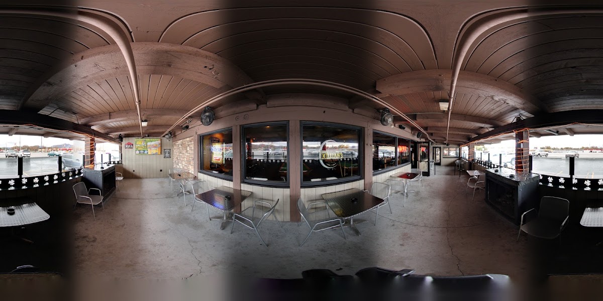 The Leprechaun Inn - Photo 8