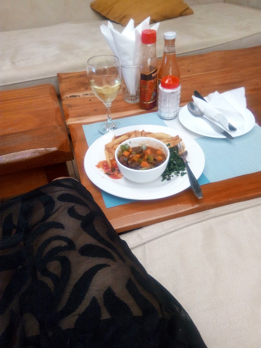 Karen Oasis Restaurant - Photo 6
