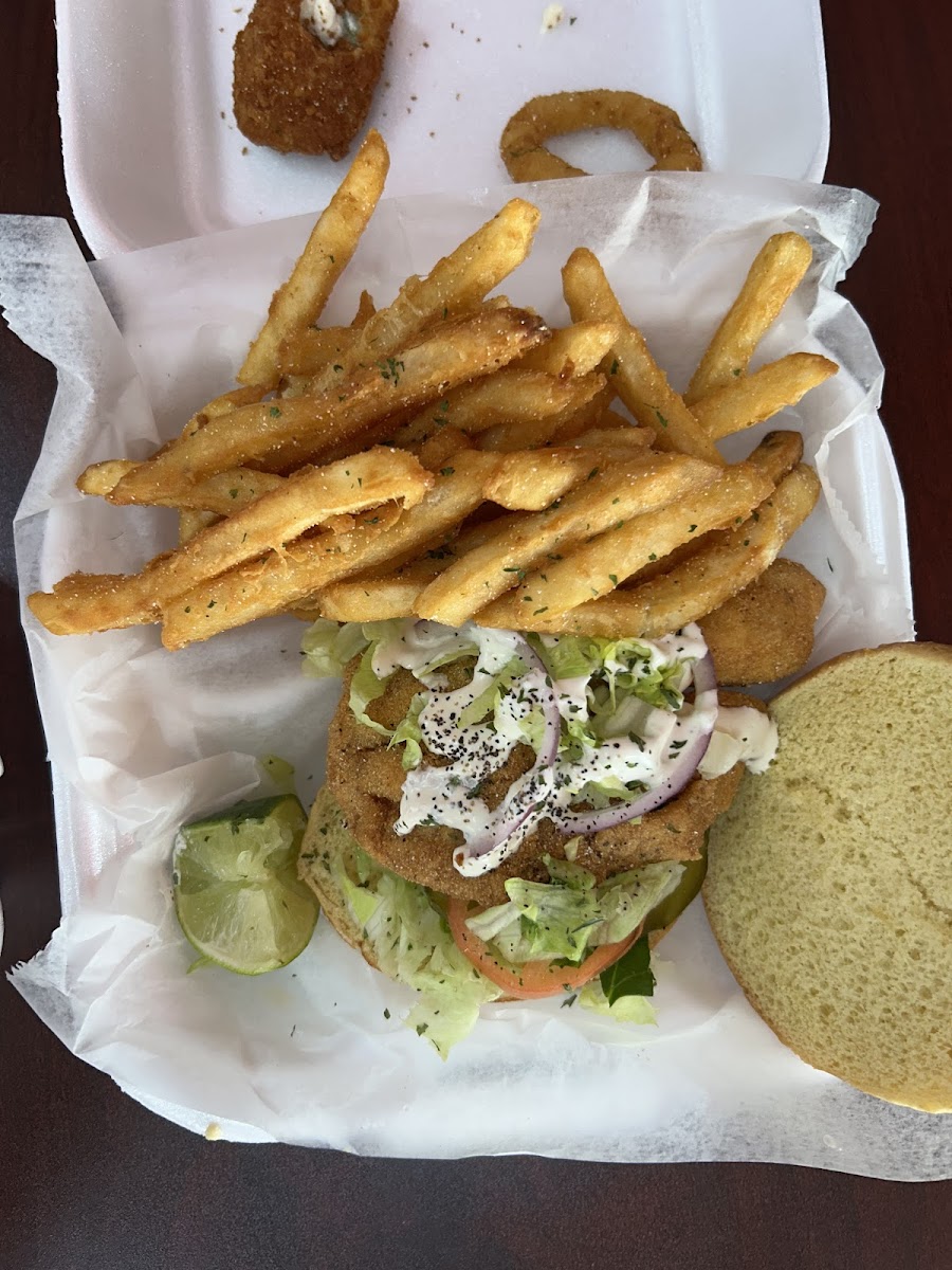 Anchor's Fish & Chicken - Photo 7