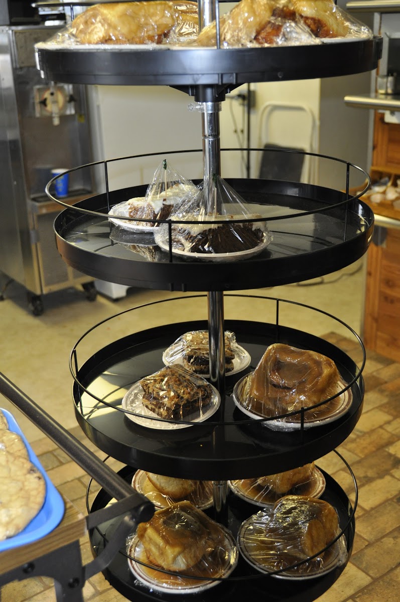 Four Seasons Restaurant & Ice Cream Parlor - Photo 3