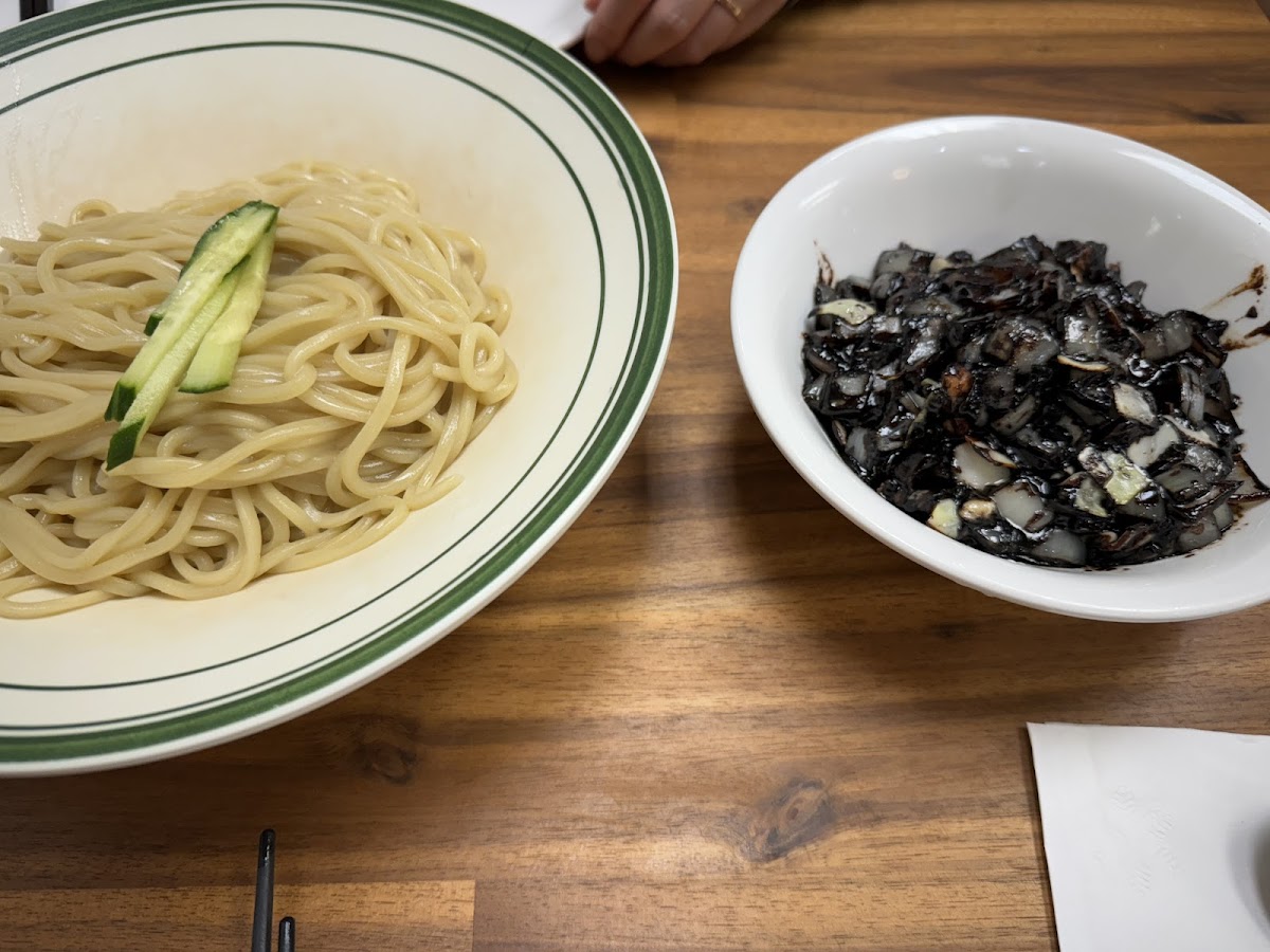 Chaihong 차이홍 - Photo 2