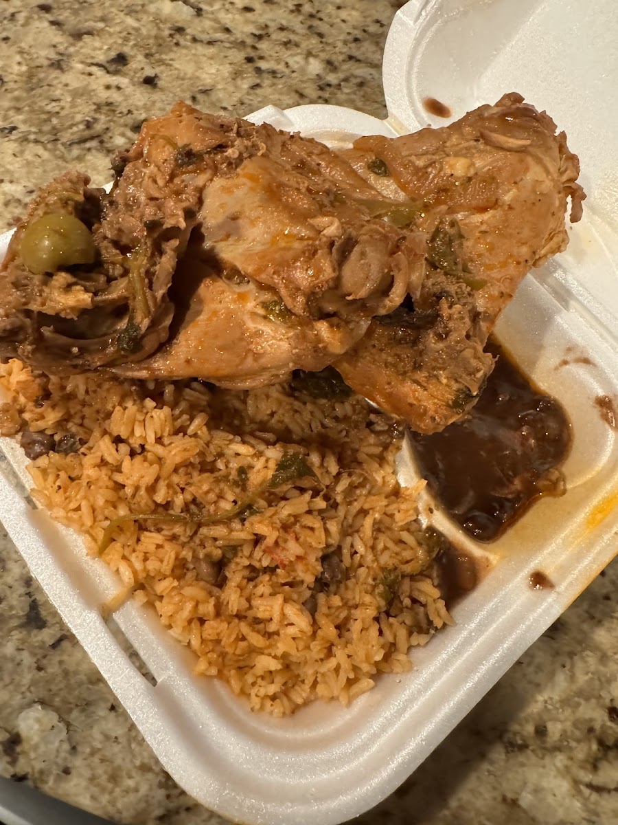 K. Bueno latin cafe - Photo 4