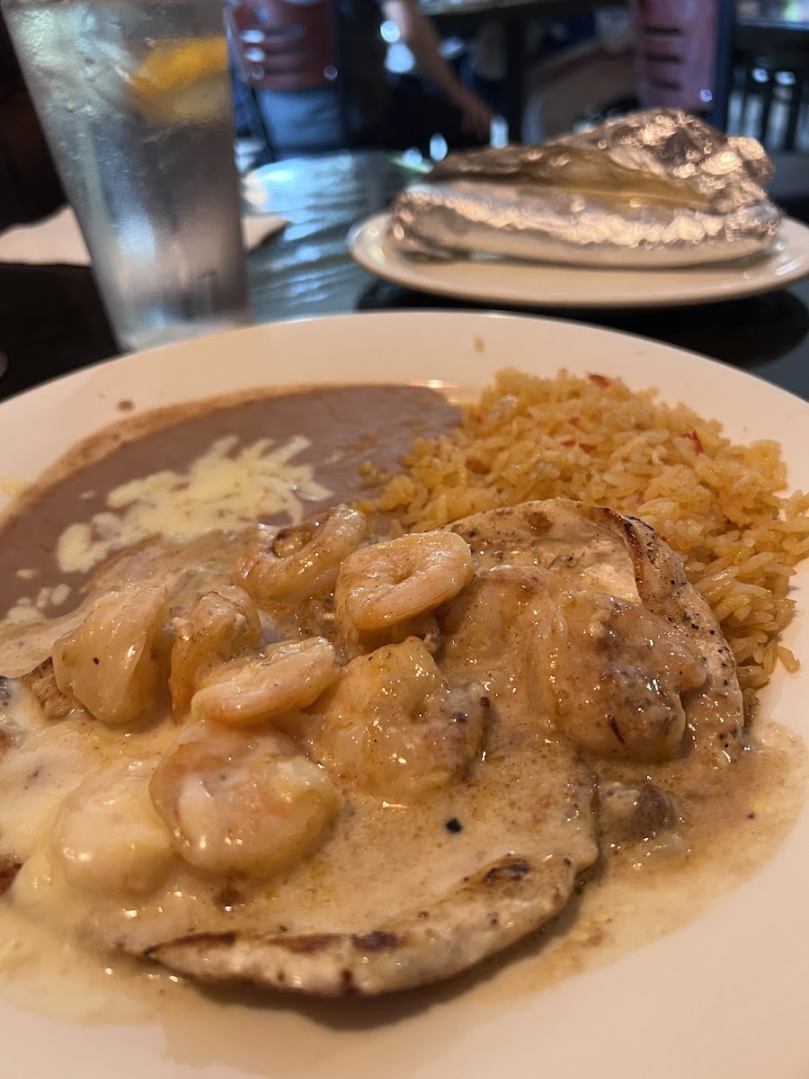 El Potrillo Mexican Restaurant - Photo 3