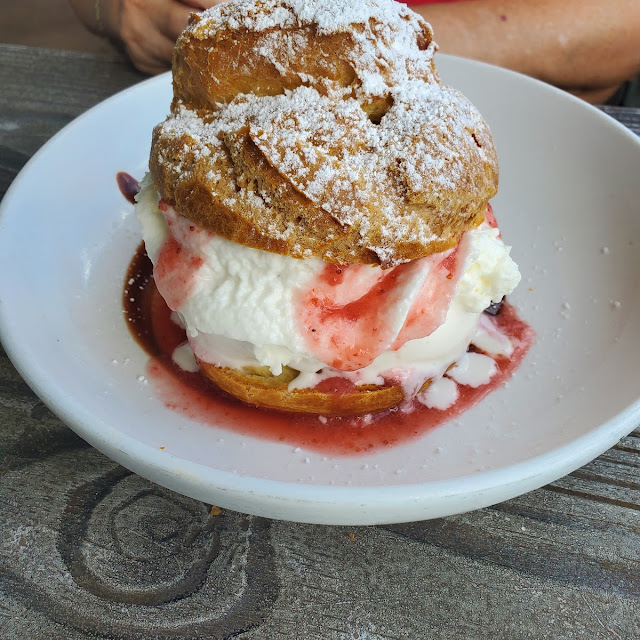 Strawberry Cream Puff