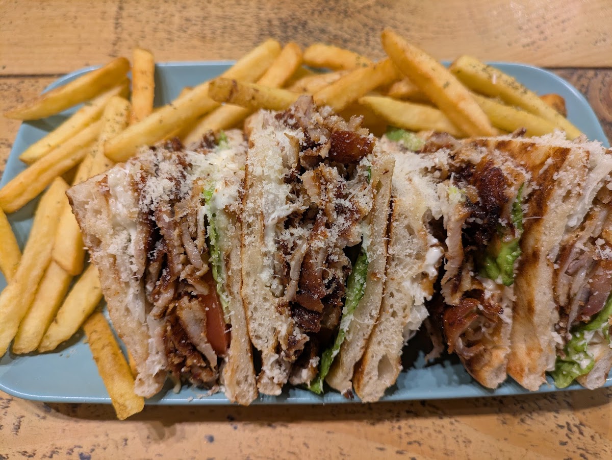 Greek Actually - Photo 3