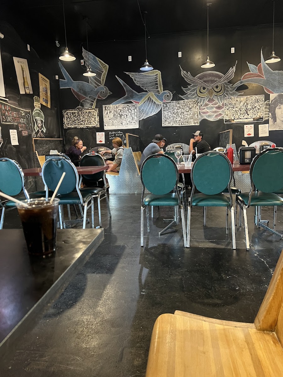 Biloxy's Wings n' Things - Photo 3