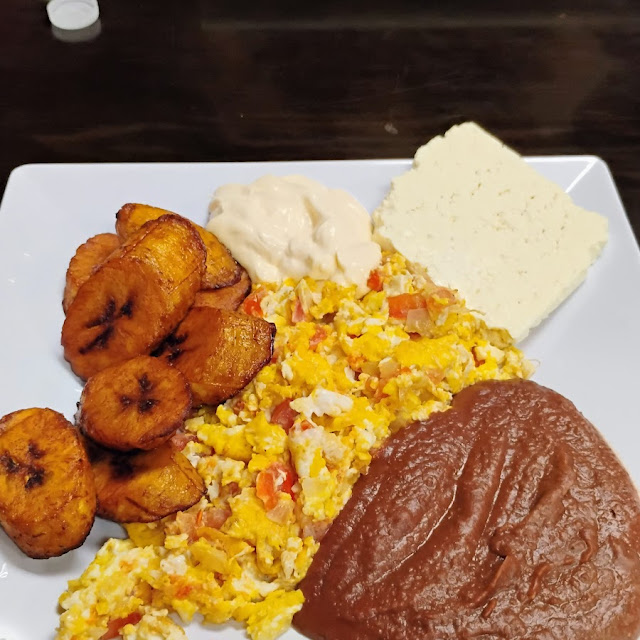 Desayuno Tipico