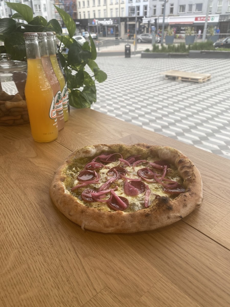 Igloo Pizza Co. - Photo 4