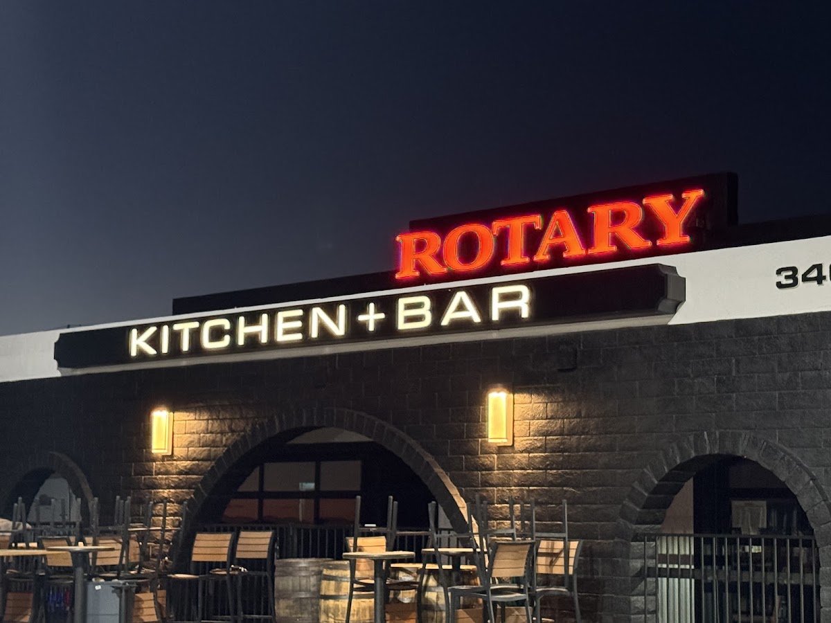 Rotary Kitchen Bar - Photo 2
