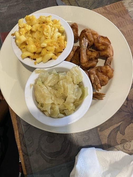 Kendall's Kountry Kitchen - Photo 2