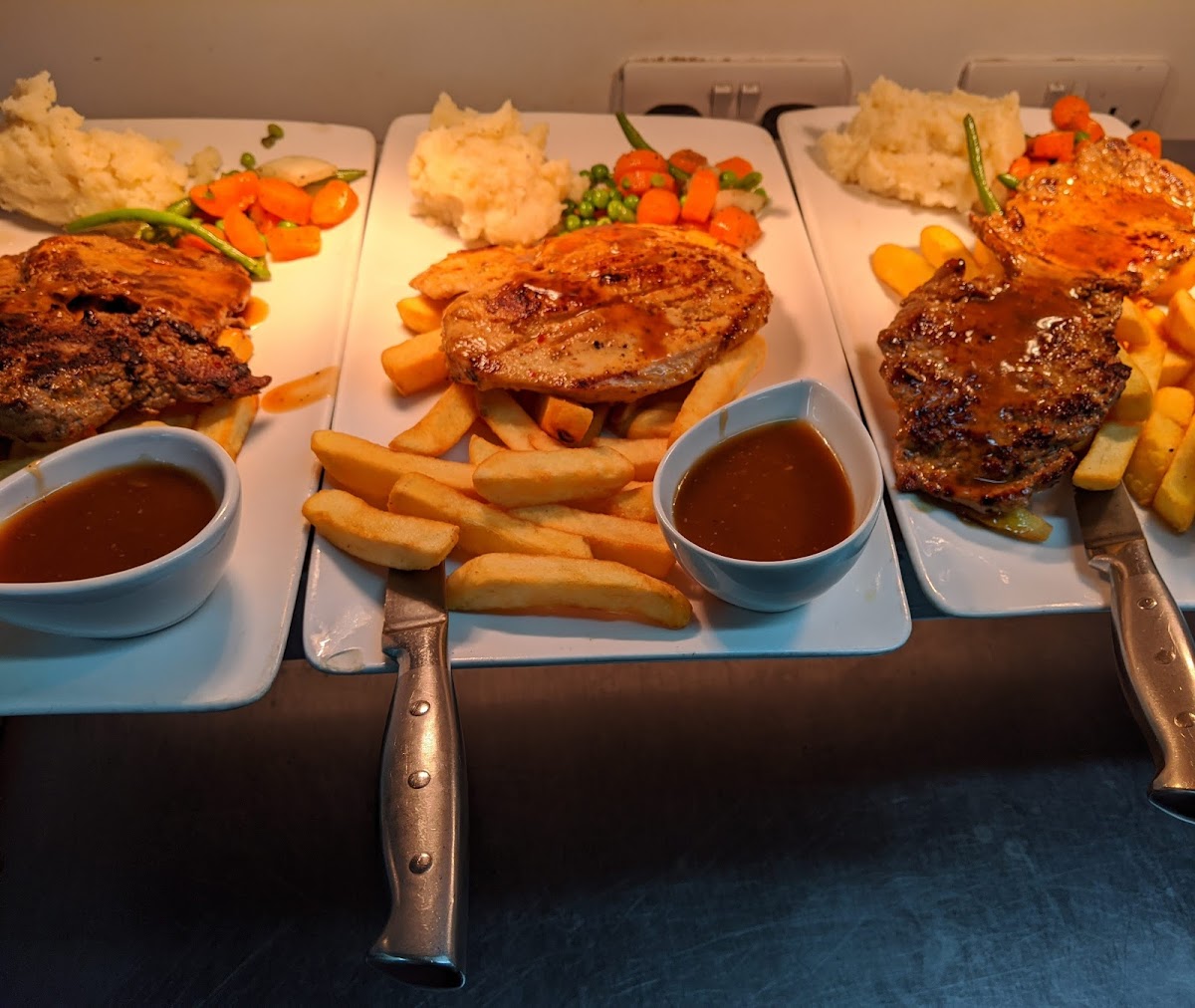 Sahara Rochdale - Photo 1