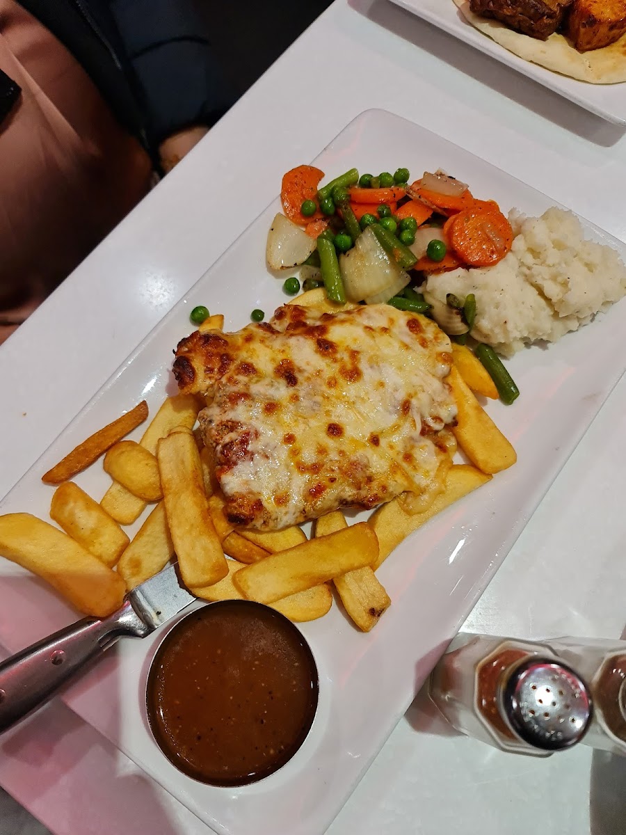 Sahara Rochdale - Photo 2