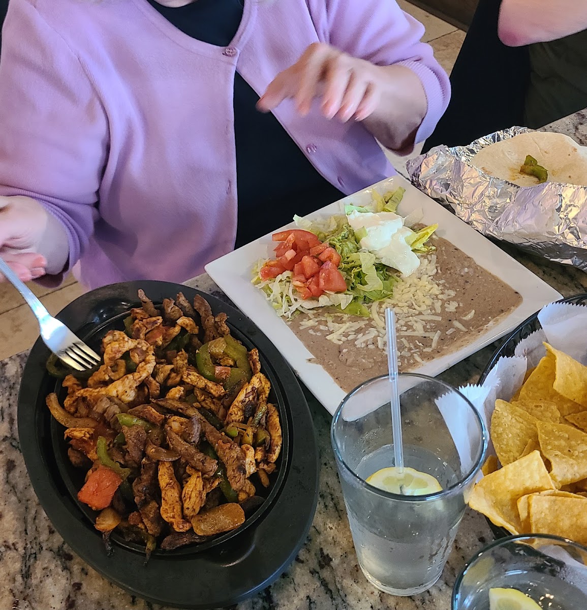 Gran Rodeo Mexican Bar & Grill - Photo 4