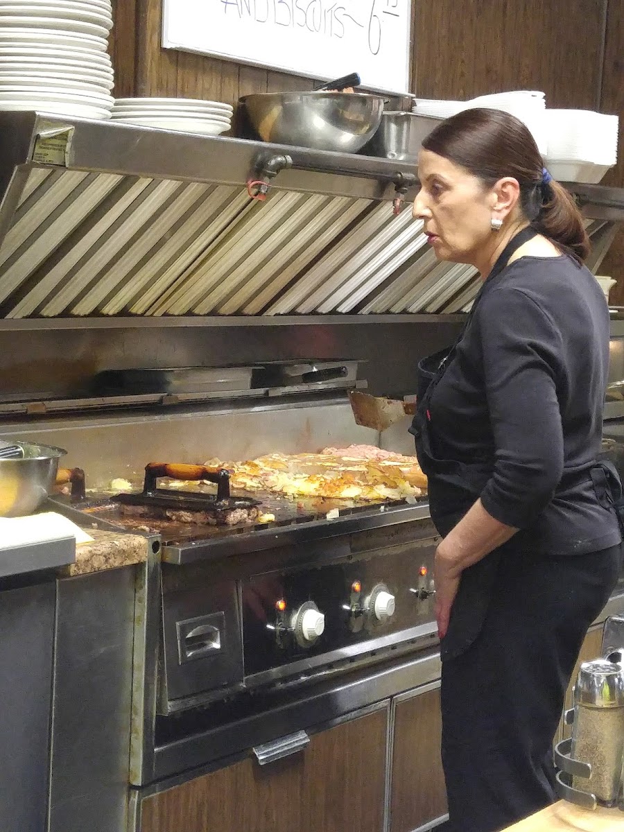 Billy's Restaurant - Photo 7