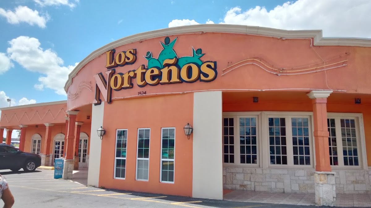 Los Norteños - Photo 7