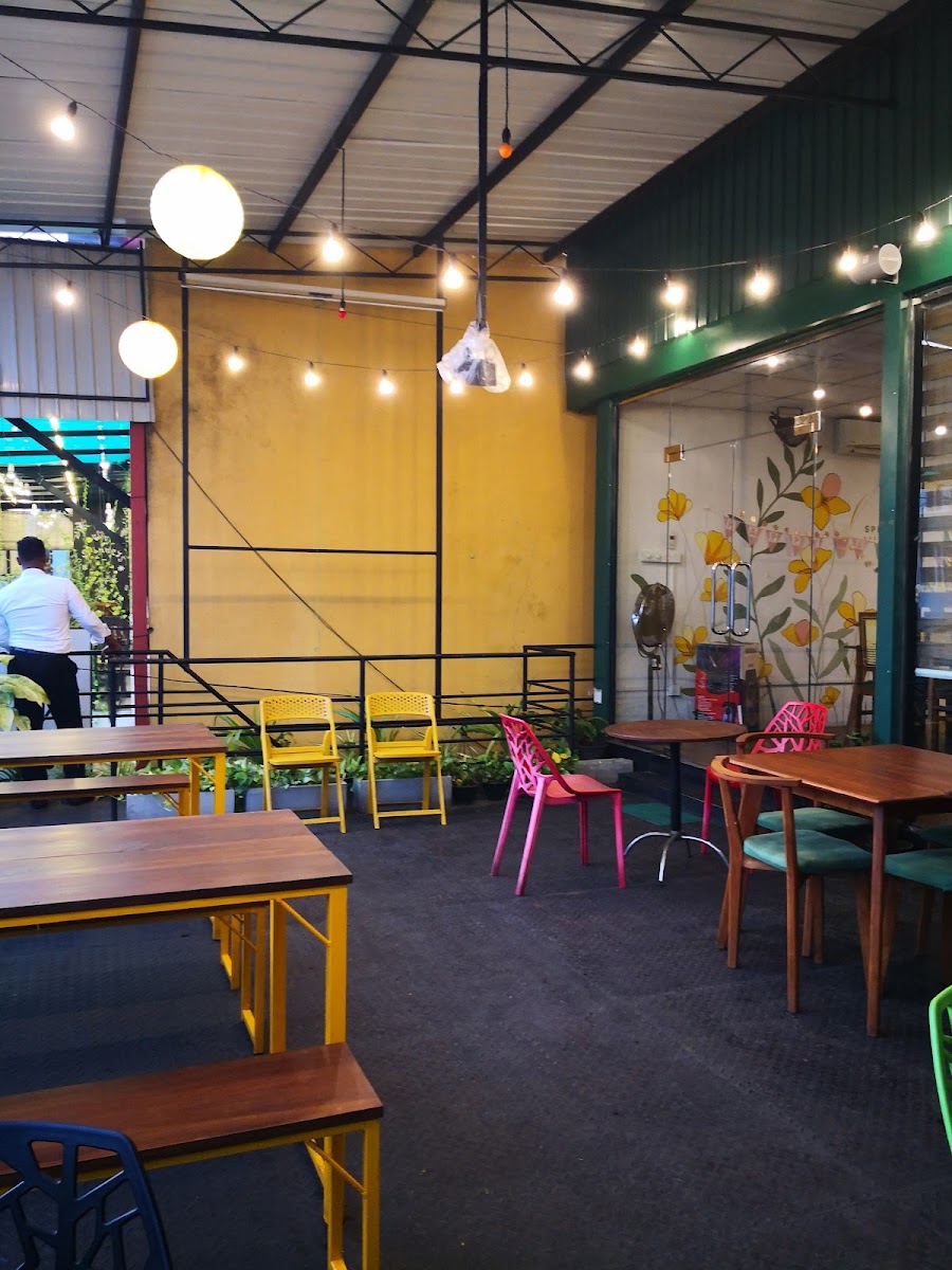 Spinneys Restaurant Jubilee Post - Photo 7