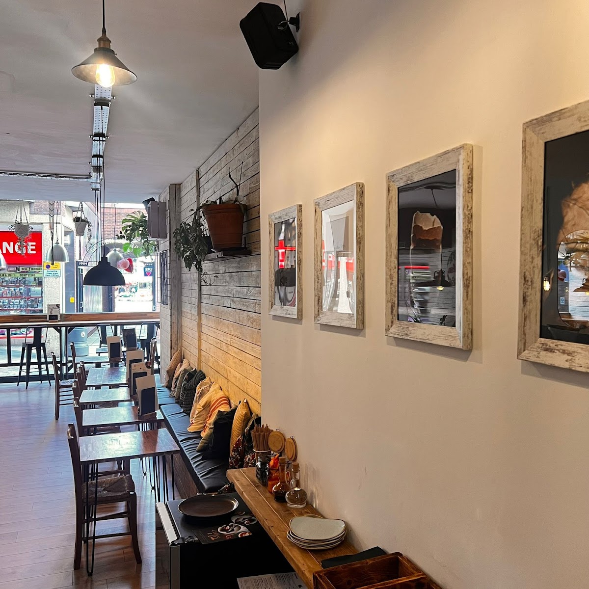 Sakan bistro