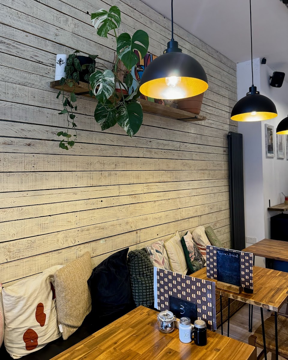 Sakan bistro - Photo 1