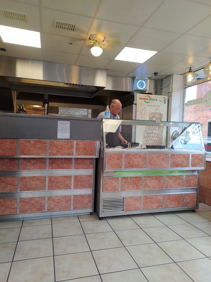 Poppa Pizza - Photo 3