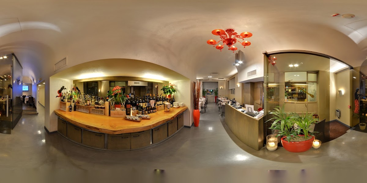 Ristorante Piazza Repubblica - Photo 9