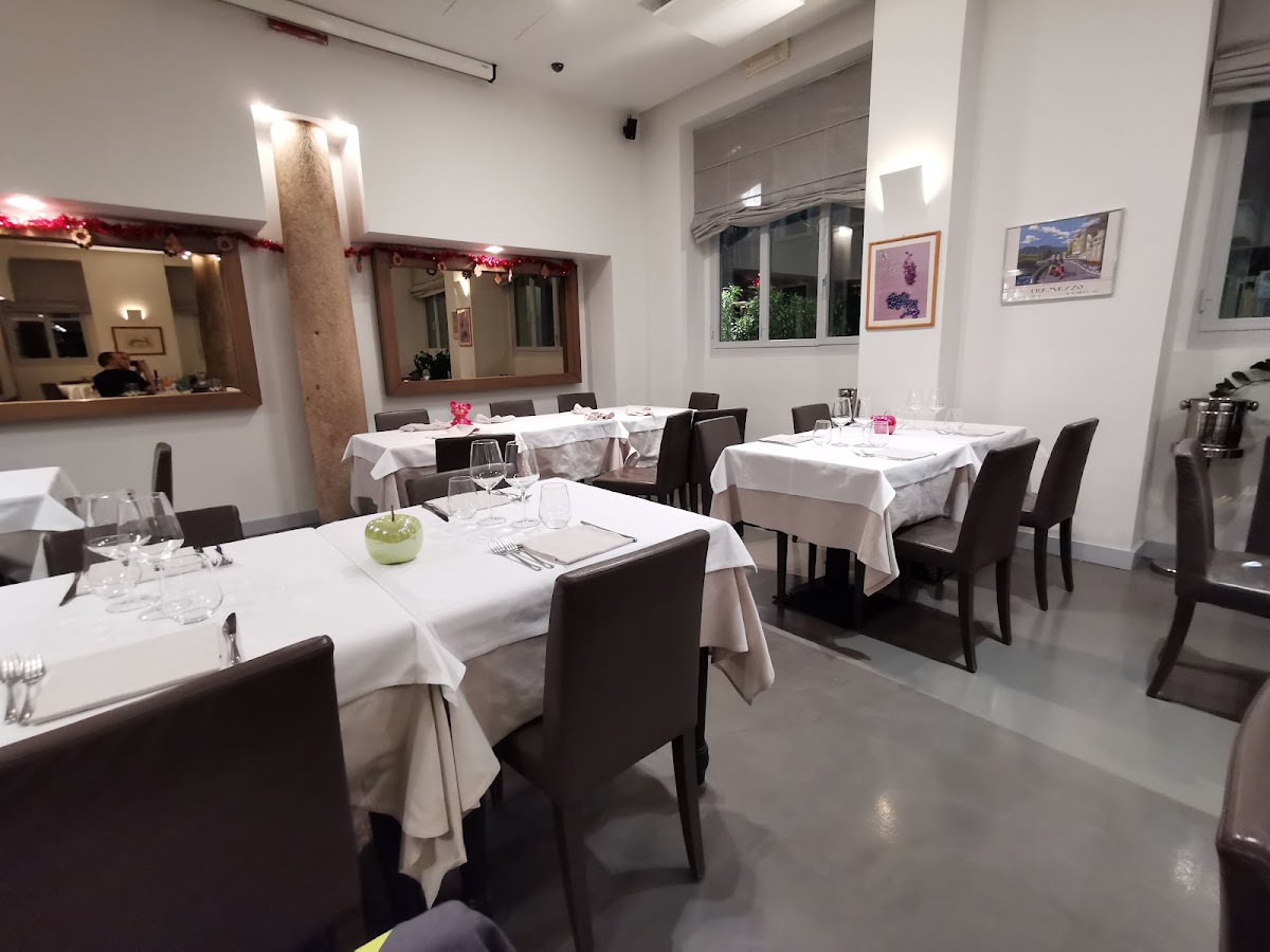 Ristorante Piazza Repubblica - Photo 2