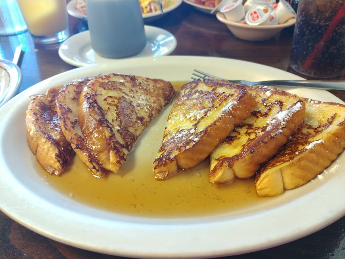Miss Mary's - Photo 6