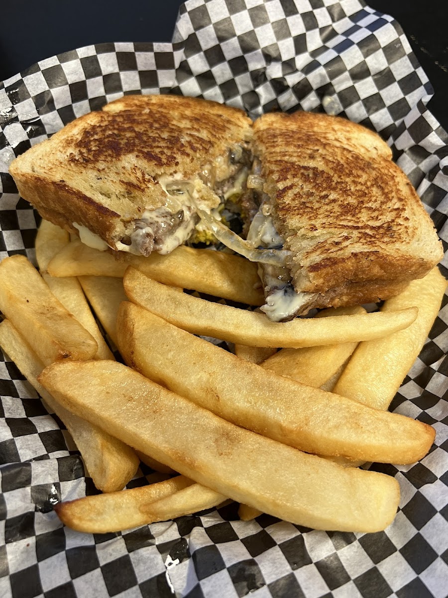 Miss Mary's - Photo 7