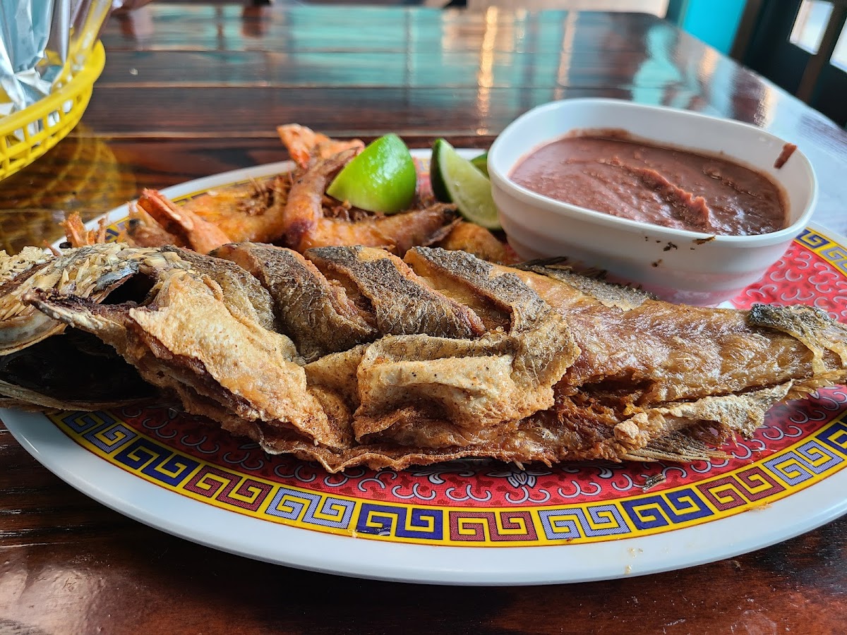 El Dorado Sea Food - Photo 2