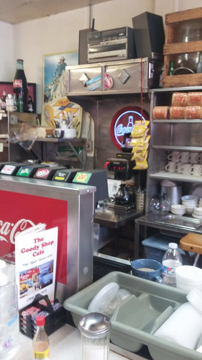 Goody Shop Cafe - Photo 6