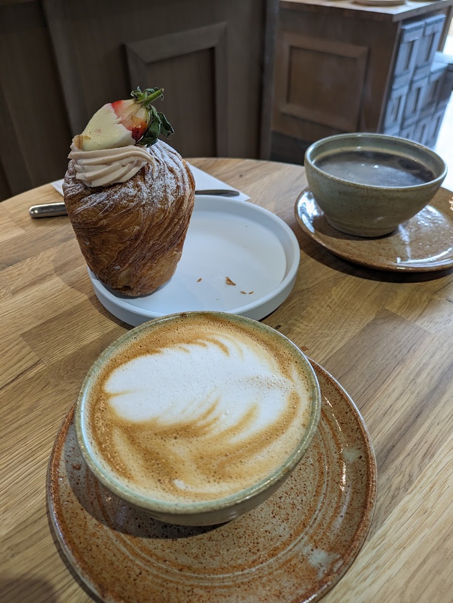 Kennoway Speciality Coffee & Bakery - Photo 6