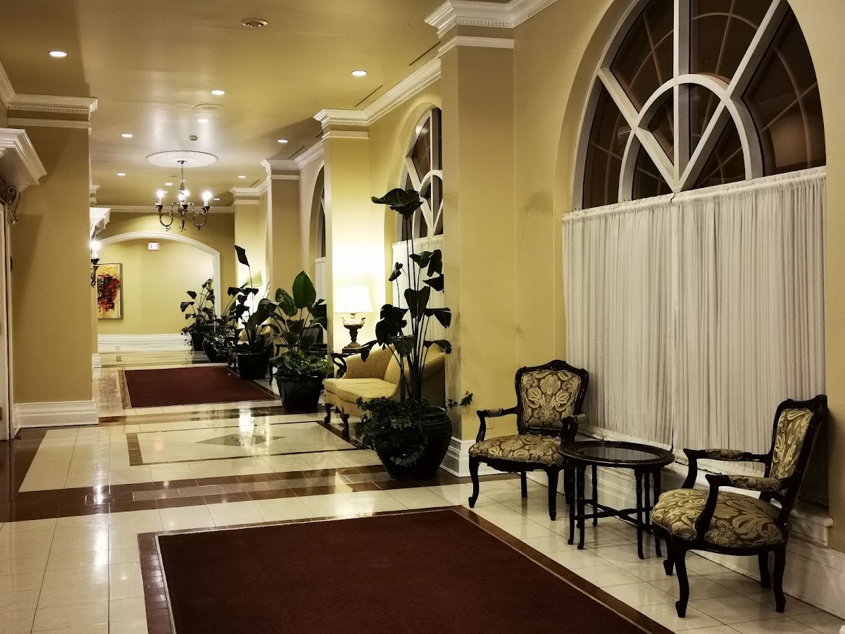 Tiara Restaurant - Photo 5