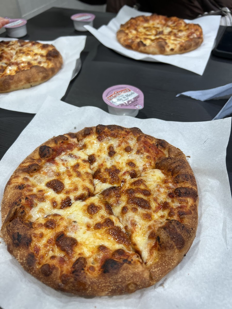 Pizza Hot 4 U - Photo 1