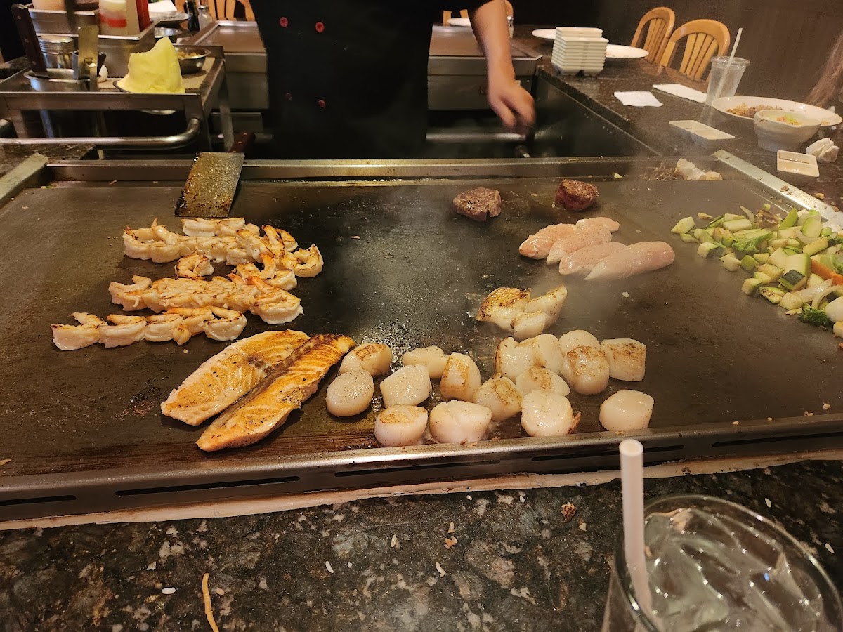 Mt Fuji Japanese Restaurant - Photo 4